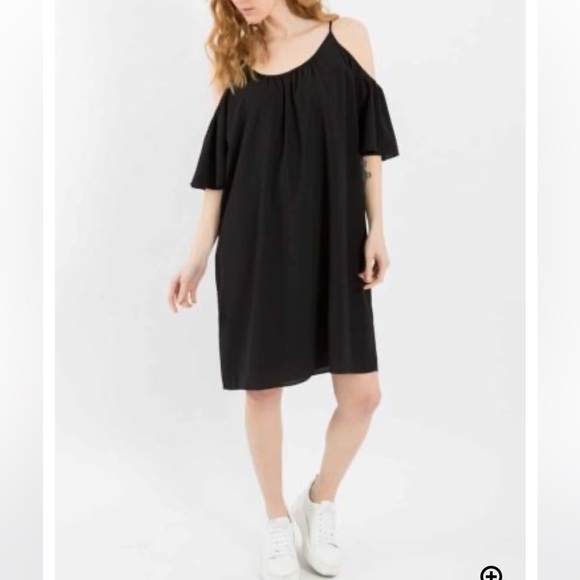 Black short cold shoulder A line dress - Picture 1 of 5